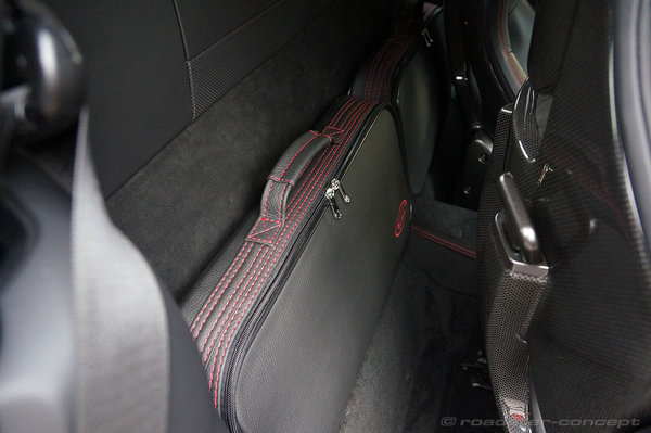 Roadsterbag Taschen-Set für Ferrari F8 > Hinter den Sitzen